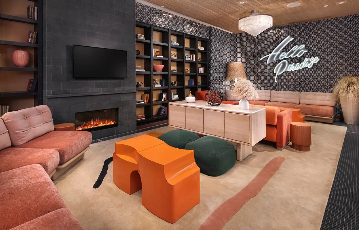 Virgin Hotels Las Vegas, Curio Collection By Hilton Semesteranläggning (resort)
