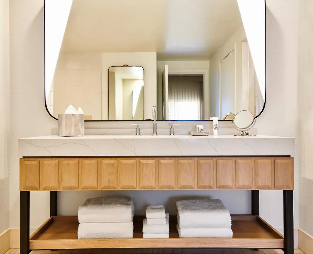 Virgin Hotels Las Vegas, Curio Collection By Hilton USA