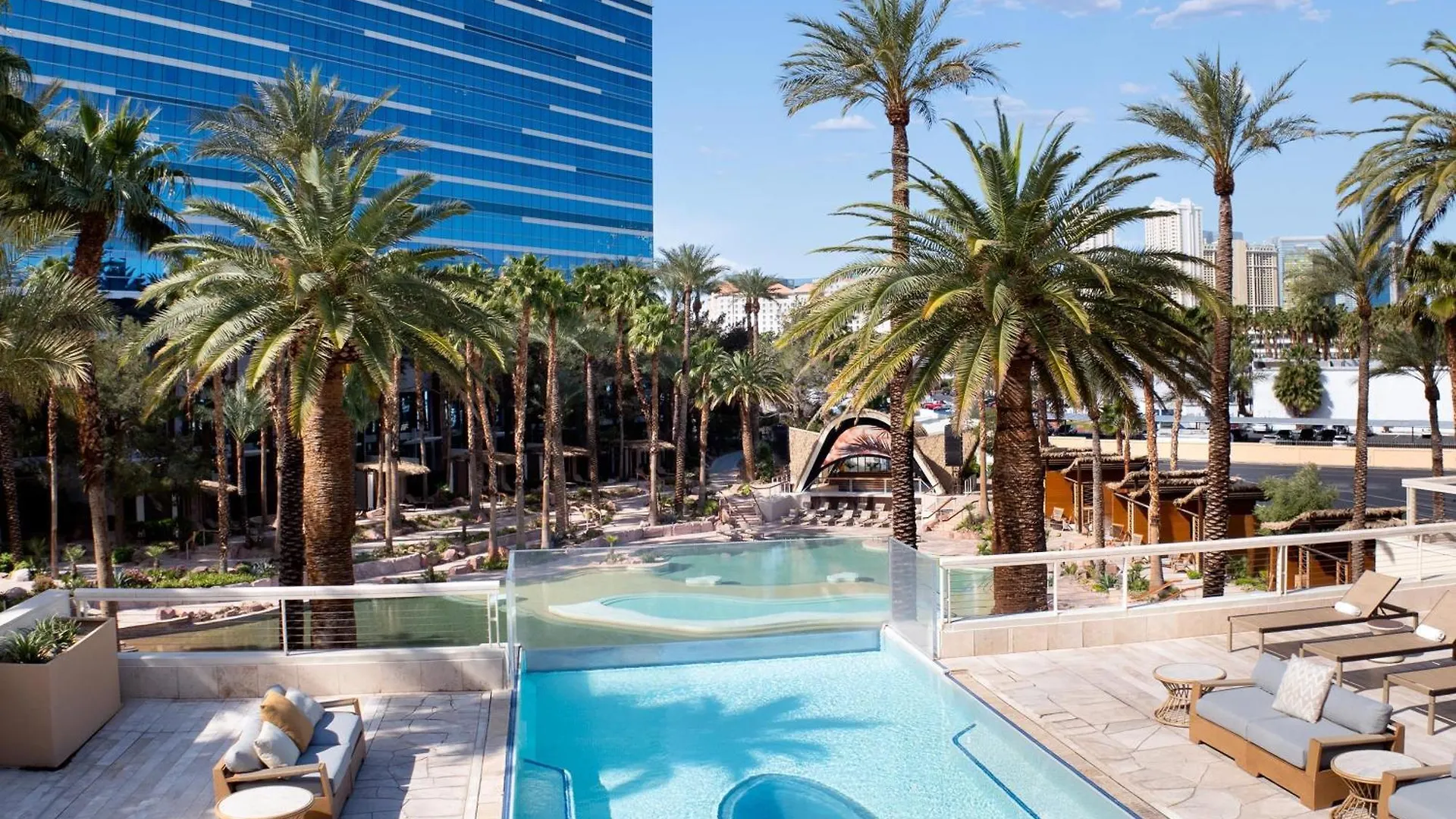 Virgin Hotels Las Vegas, Curio Collection By Hilton 4*,