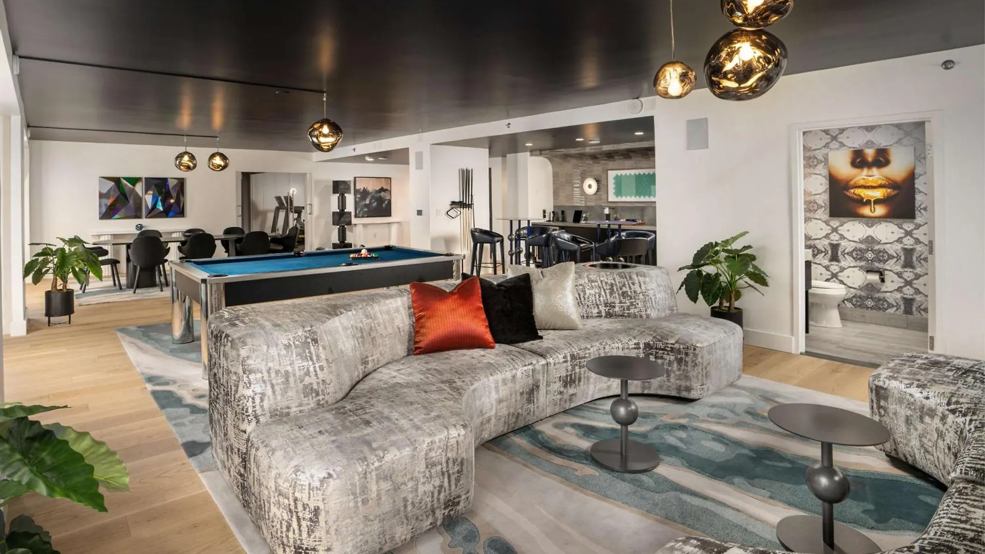 Virgin Hotels Las Vegas, Curio Collection By Hilton USA